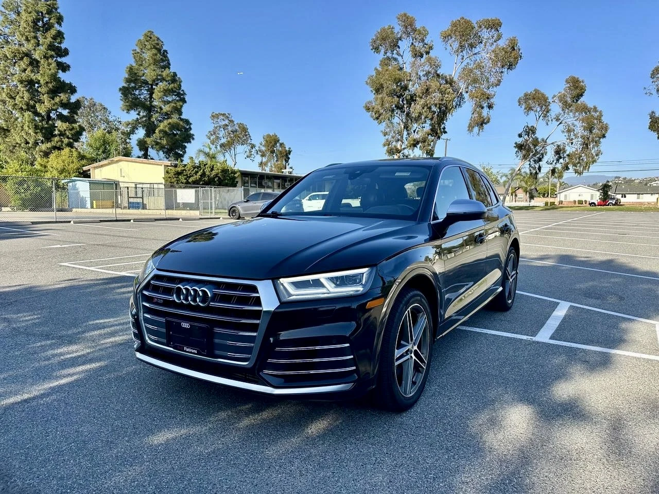 Audi SQ5 DIGITAL* NAPPA* B&O* KEYLESS* CARBON* MATRIX* PANO - изображение 2