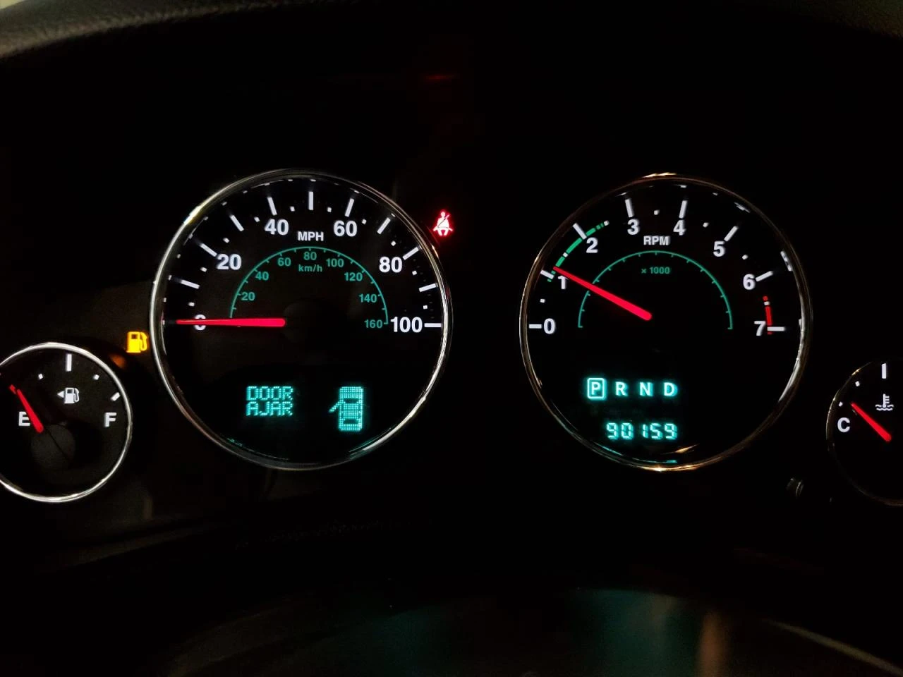 Jeep Wrangler UNLIMITED SAHARA АВТОФИНАНСИРАНЕ*  - изображение 9