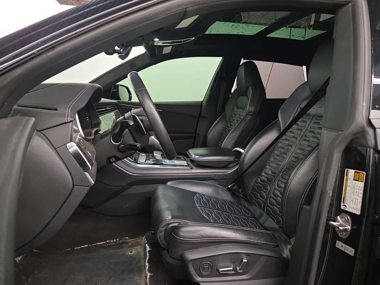 Audi RSQ8 ДИСТРОНИК * 360  * PANO * ОДБУХВАНЕ * , снимка 5 - Автомобили и джипове - 54569035