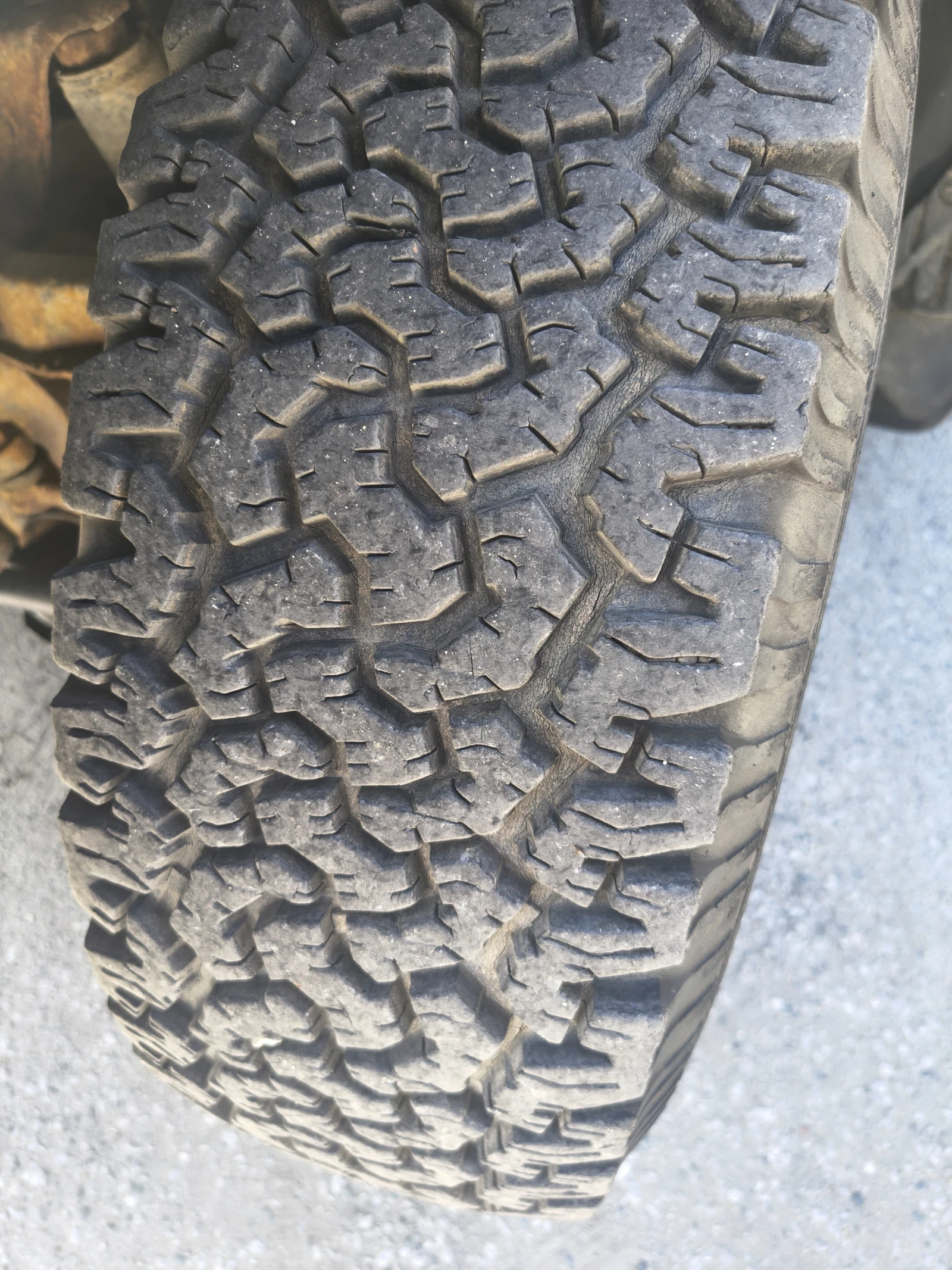 Nissan Terrano 2.7 125 клима, снимка 14 - Автомобили и джипове - 54967633