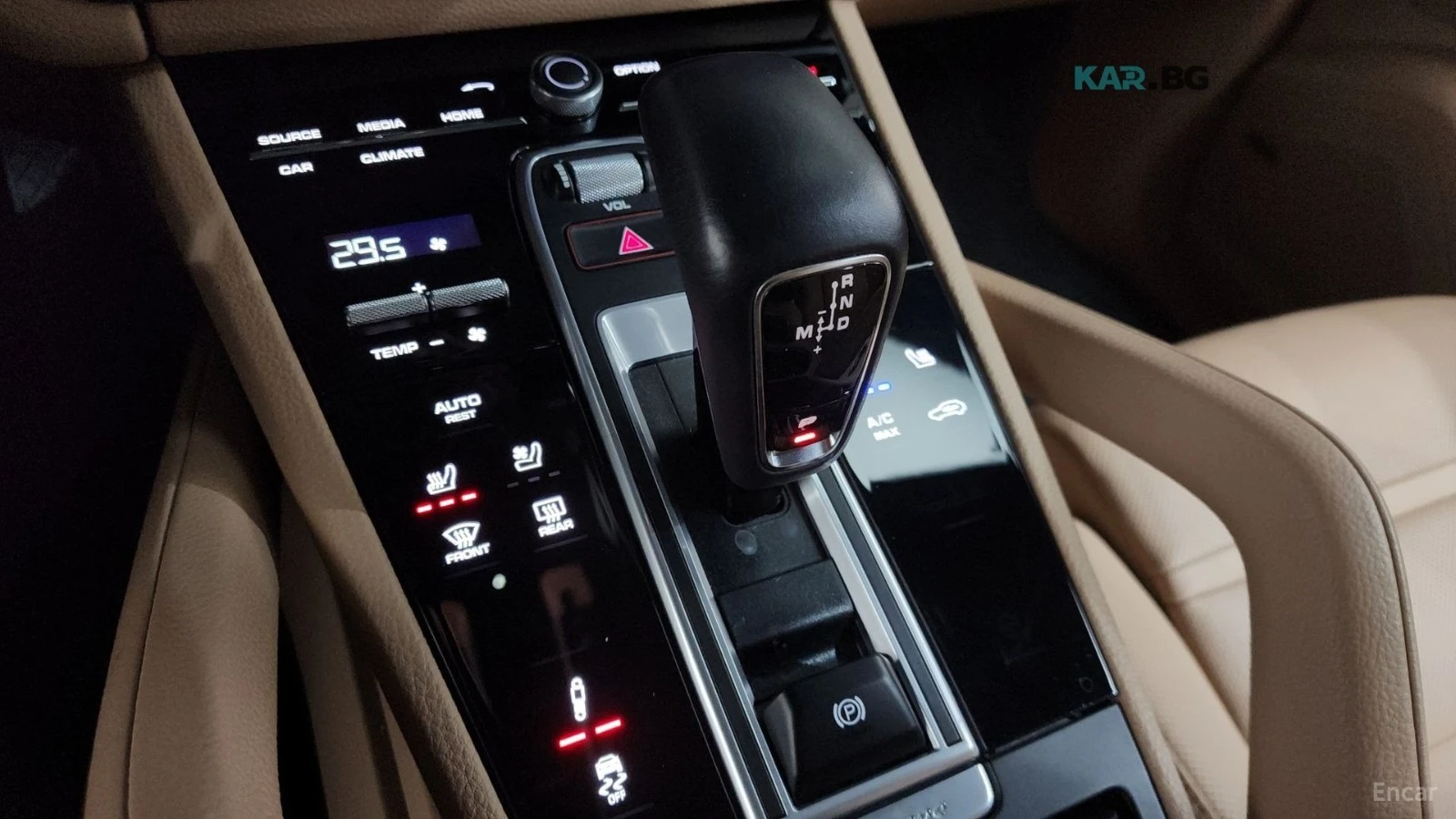 Porsche Cayenne * PANO* 360* Ambient Light* Head-up* CAMERA* , снимка 9 - Автомобили и джипове - 55062914