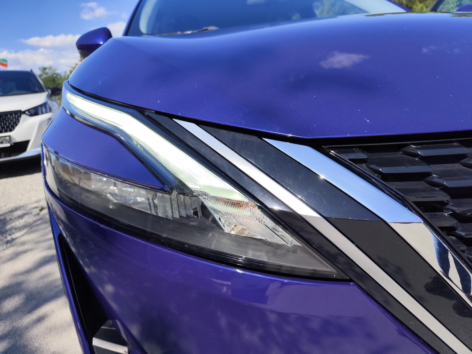 Nissan Qashqai 1.3Мhev* HYBRID* LED* AUTO* CAMERA* , снимка 16 - Автомобили и джипове - 55169419