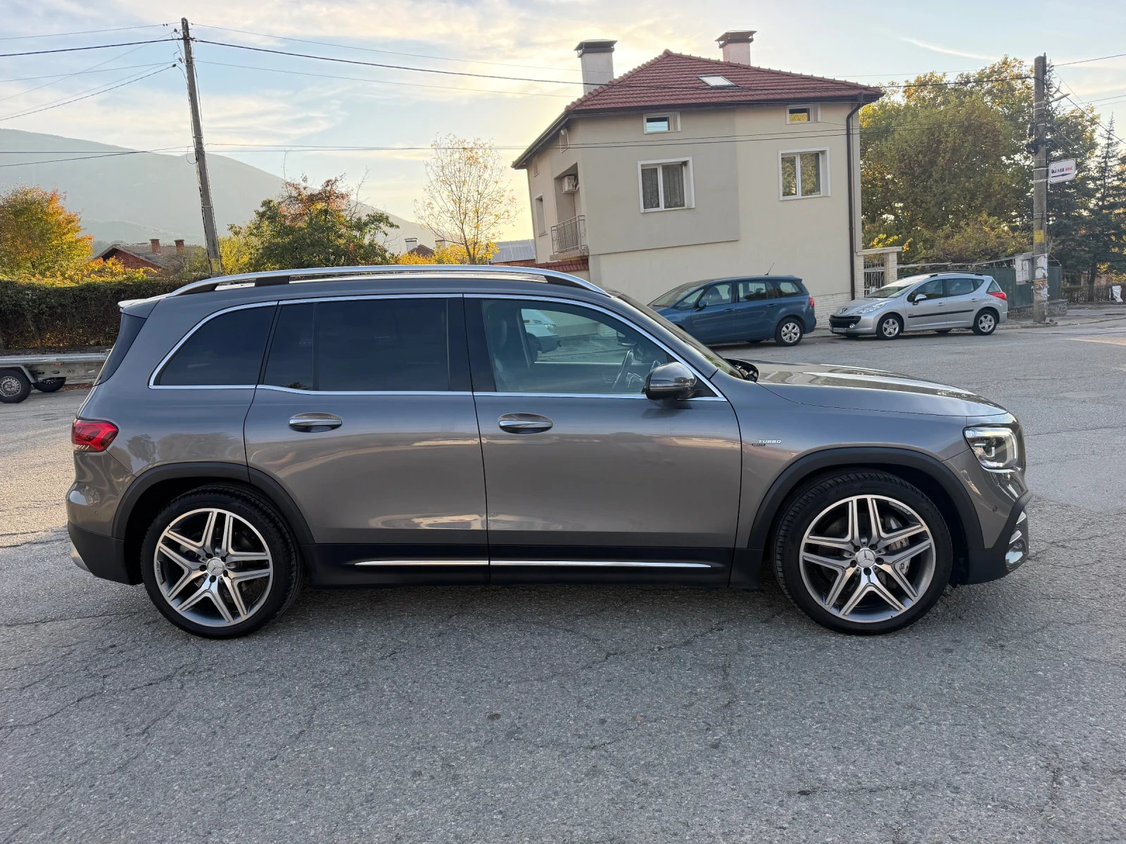 Mercedes-Benz GLB35AMG, снимка 3 - Автомобили и джипове - 56583891