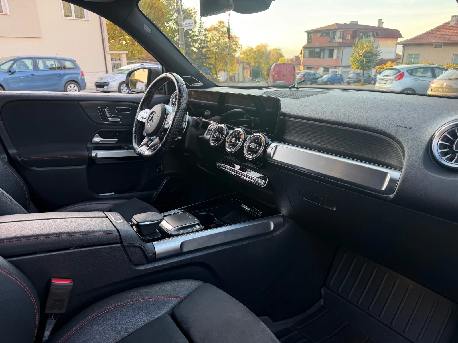 Mercedes-Benz GLB35AMG, снимка 11 - Автомобили и джипове - 56583891