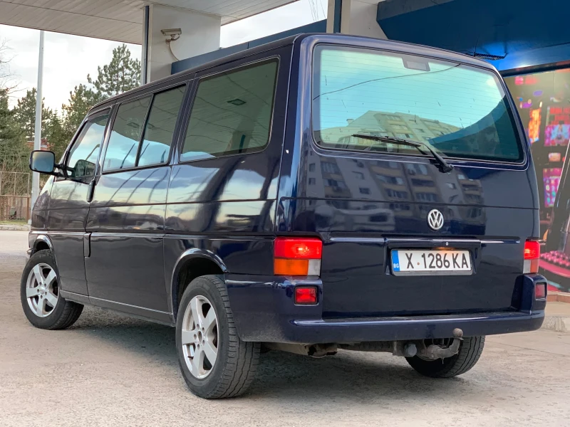 VW Caravelle, снимка 5 - Бусове и автобуси - 47667728