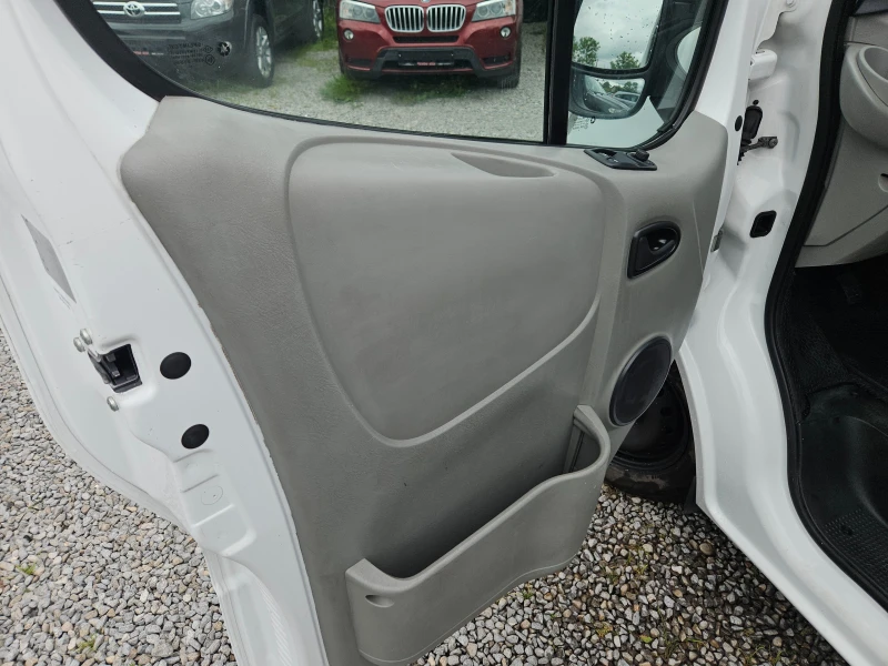 Renault Trafic 2.0tdi/115k.c, снимка 13 - Бусове и автобуси - 50471936