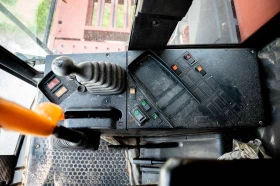 Комбайн New Holland Laverda 627, снимка 3