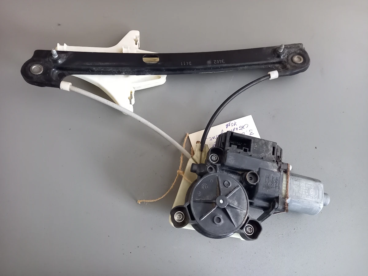 Ел машинка стъкло стъклоповдигач задна лява Фолксваген Поло 4врати