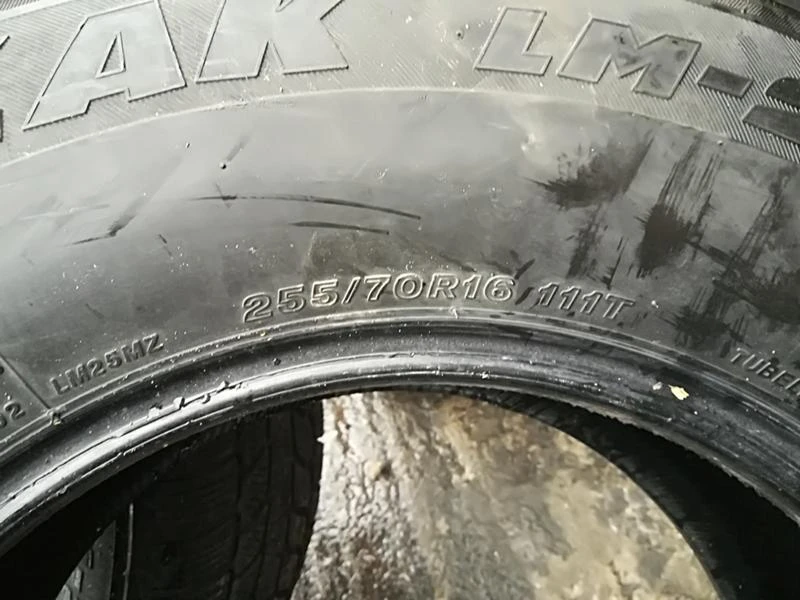 Гуми Зимни 255/70R16, снимка 6 - Гуми и джанти - 23812376