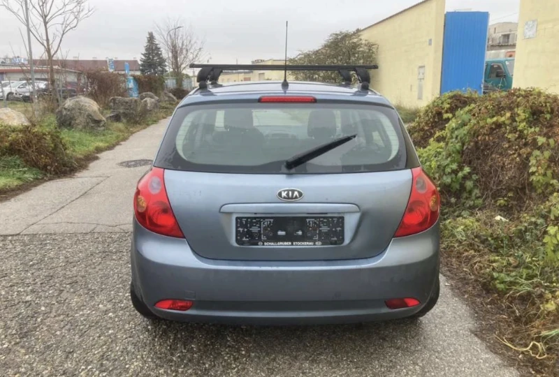 Kia Ceed 1.6 Crdi, снимка 4 - Автомобили и джипове - 48418652