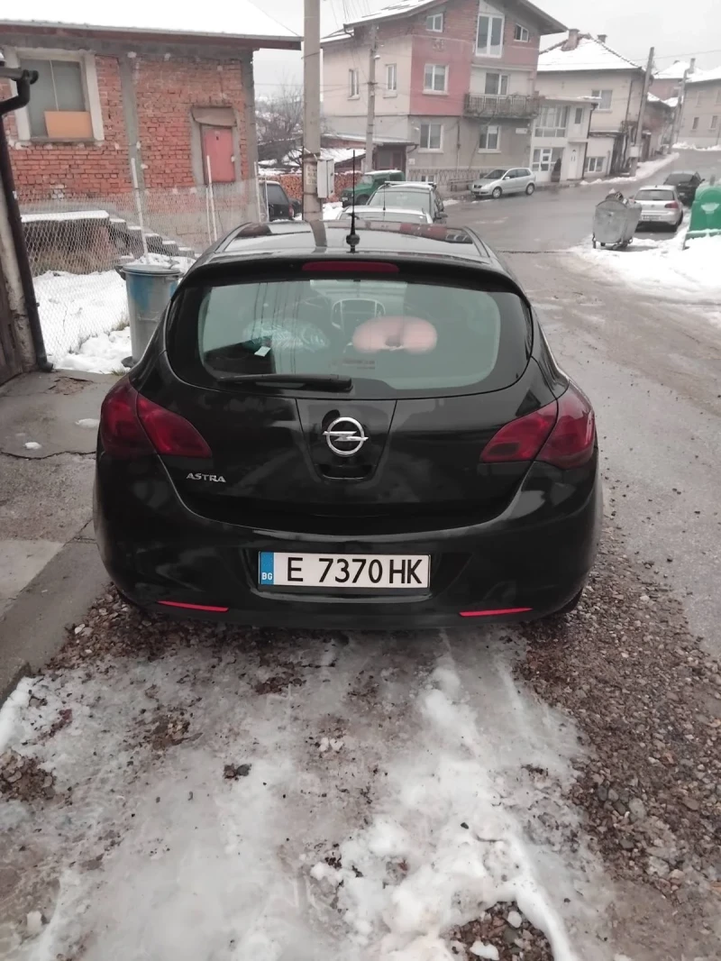 Opel Astra J, снимка 4 - Автомобили и джипове - 49090692