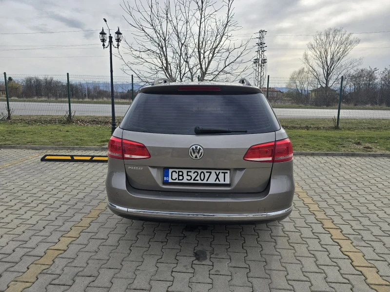 VW Passat, снимка 5 - Автомобили и джипове - 49134029