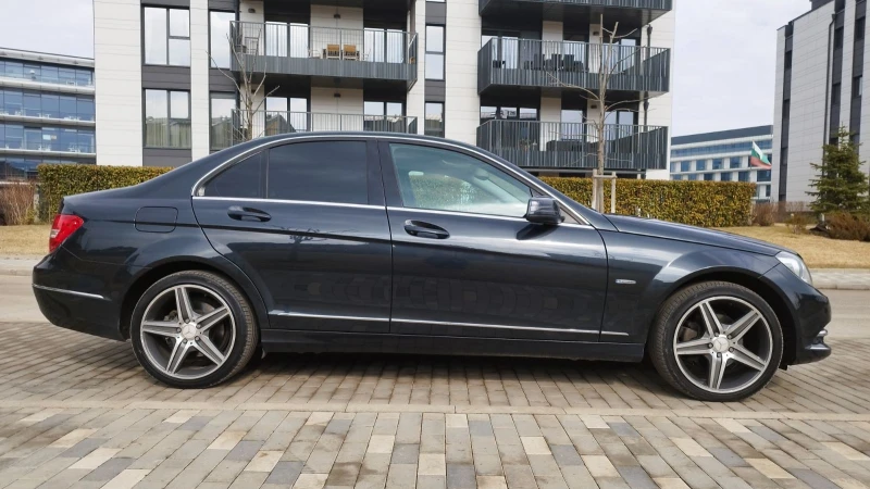 Mercedes-Benz C 220 #FACELIFT#AVANTGARDE#BLUEEFFICIENCY#7G#, снимка 5 - Автомобили и джипове - 49314485