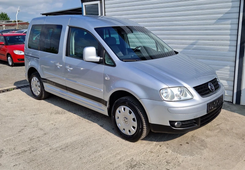 VW Caddy 1.6i , снимка 5 - Автомобили и джипове - 50257196