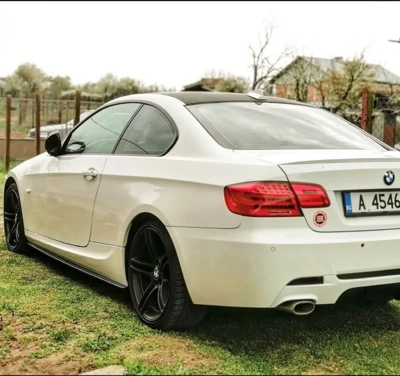 BMW 320, снимка 6 - Автомобили и джипове - 52447645