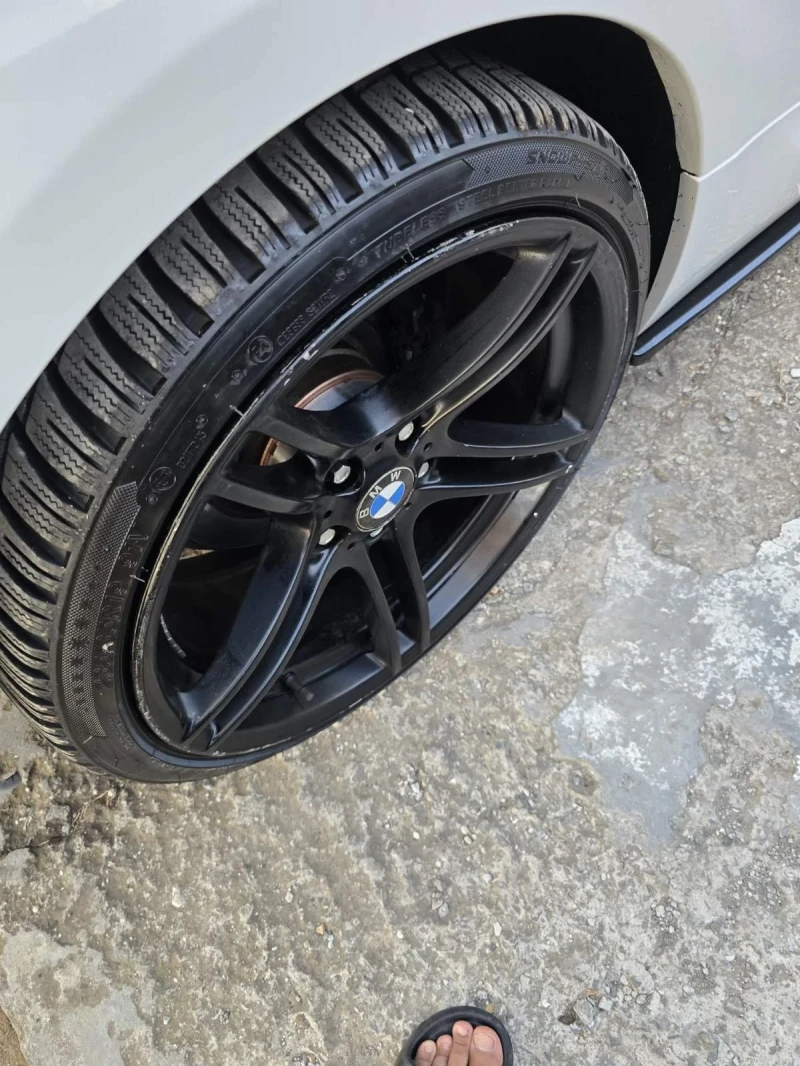 BMW 320, снимка 11 - Автомобили и джипове - 52447645