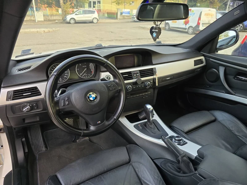 BMW 320, снимка 12 - Автомобили и джипове - 52447645