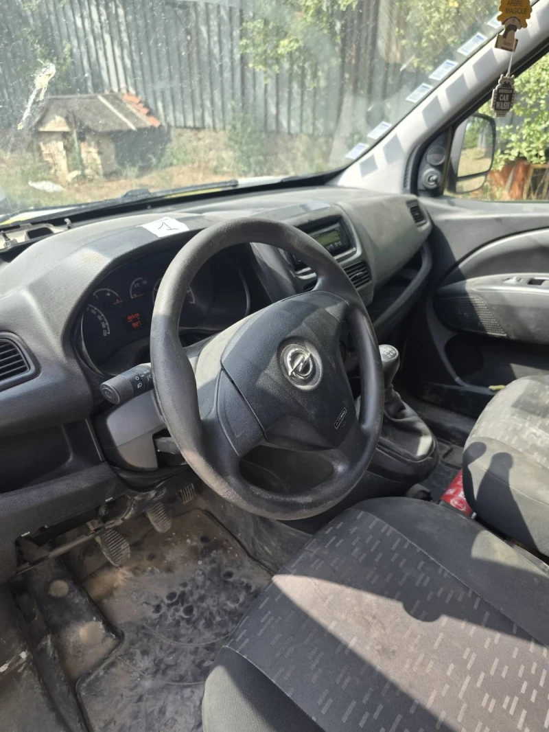 Opel Combo 1, 5 дизел, снимка 2 - Автомобили и джипове - 51778698