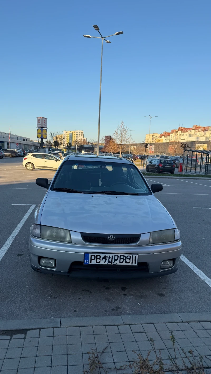 Mazda 323, снимка 3 - Автомобили и джипове - 52776299