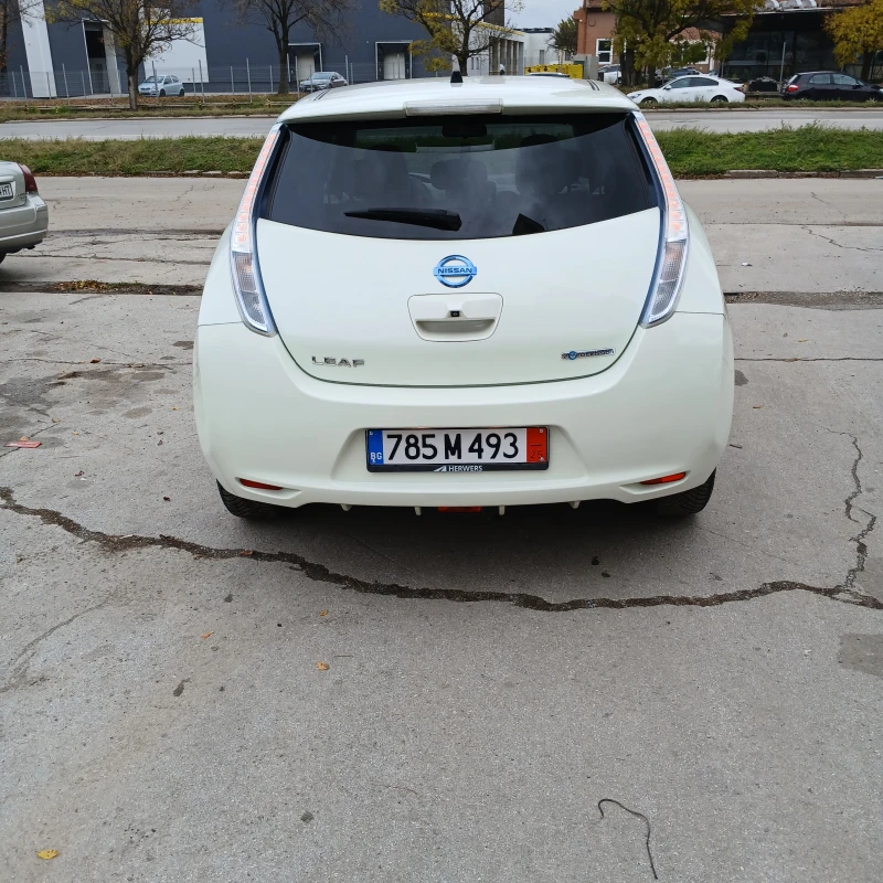 Nissan Leaf , снимка 4 - Автомобили и джипове - 52855686