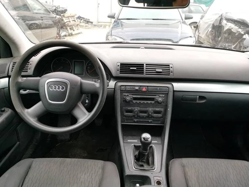 Audi A4 2.0 TDI , снимка 16 - Автомобили и джипове - 13814555