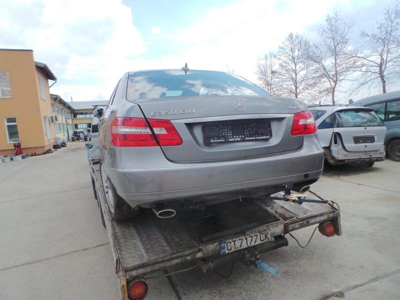 Mercedes-Benz E 350 CDI, снимка 4 - Автомобили и джипове - 47850541