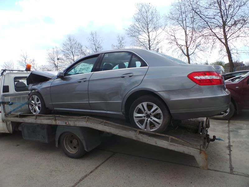 Mercedes-Benz E 350 CDI, снимка 5 - Автомобили и джипове - 47850541