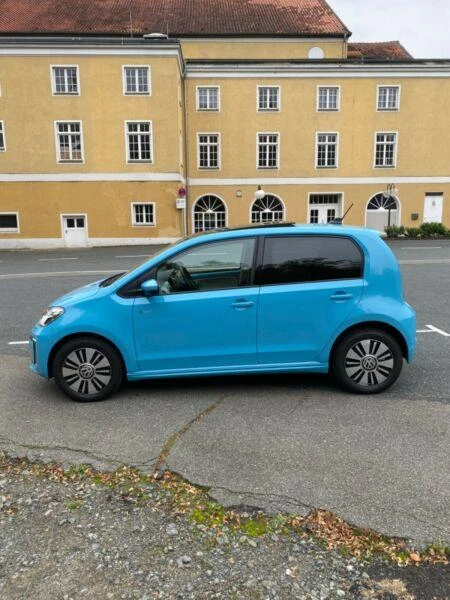 VW Up E-Up,Електрически,83 кс.,АВТОМАТИК,LED, снимка 2 - Автомобили и джипове - 34587711