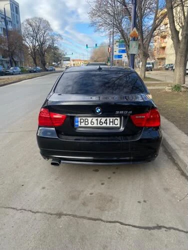 BMW 320 2.0д фейслифт/нави/топ състояние, снимка 2 - Автомобили и джипове - 49069747