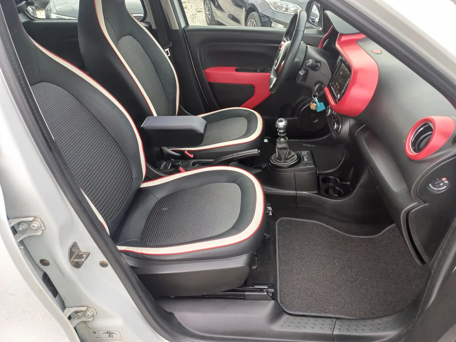 Renault Twingo Navi, EURO-6 - изображение 6