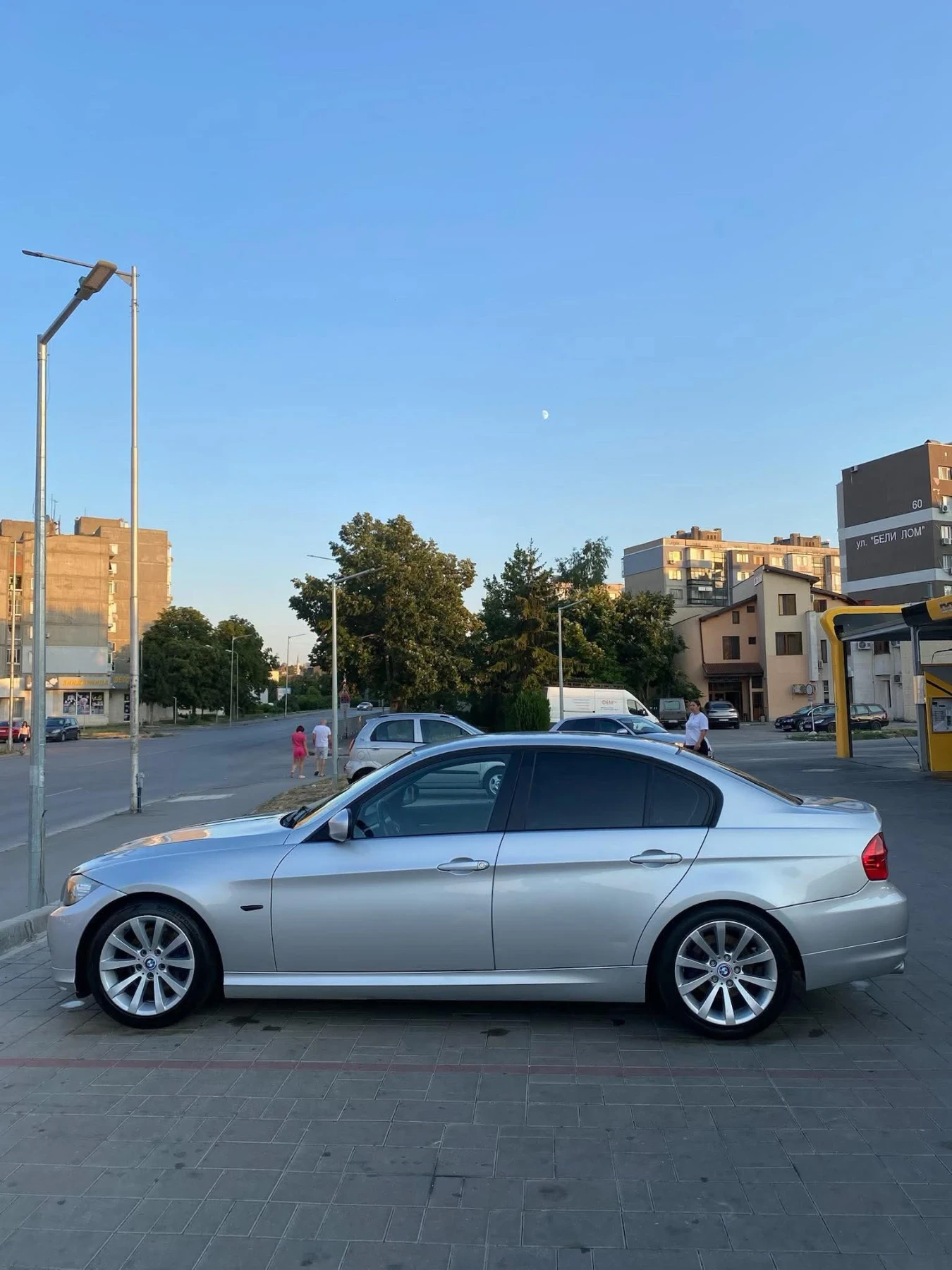 BMW 320  - изображение 8