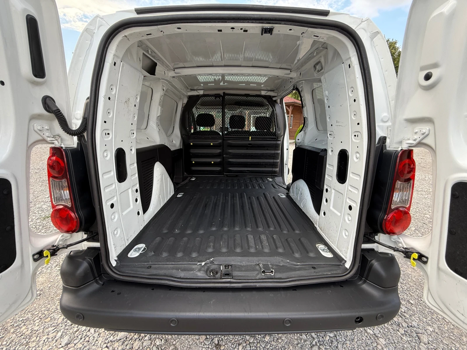 Citroen Berlingo 1.6HDi * Maxi* * Климатик* * Euro-6* * Face-Lift*  - изображение 10
