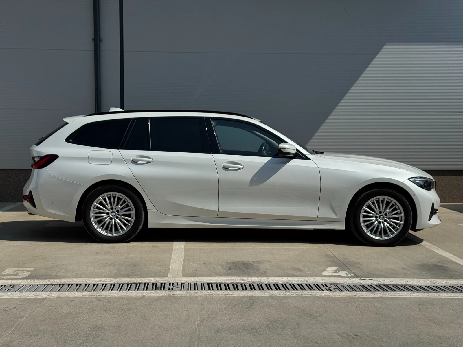 BMW 320 xDrive 20d - изображение 4