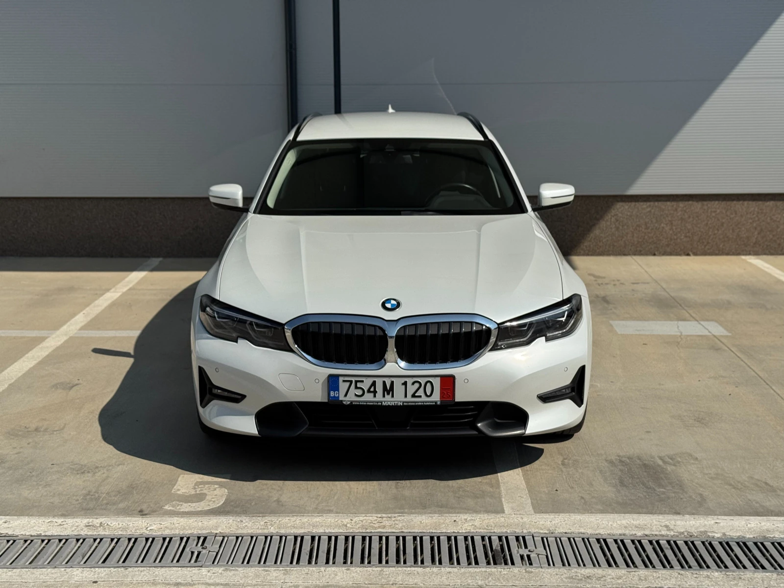 BMW 320 xDrive 20d - изображение 2