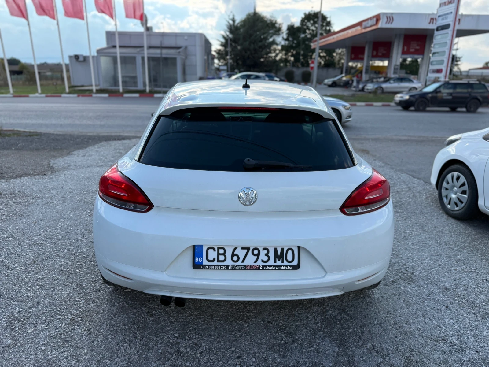 VW Scirocco 2.0TDI - изображение 6