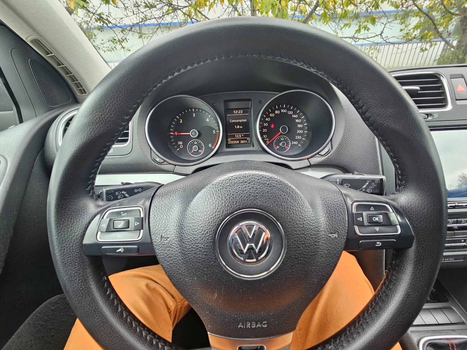 VW Golf Голф 6 2.0 тди - изображение 6