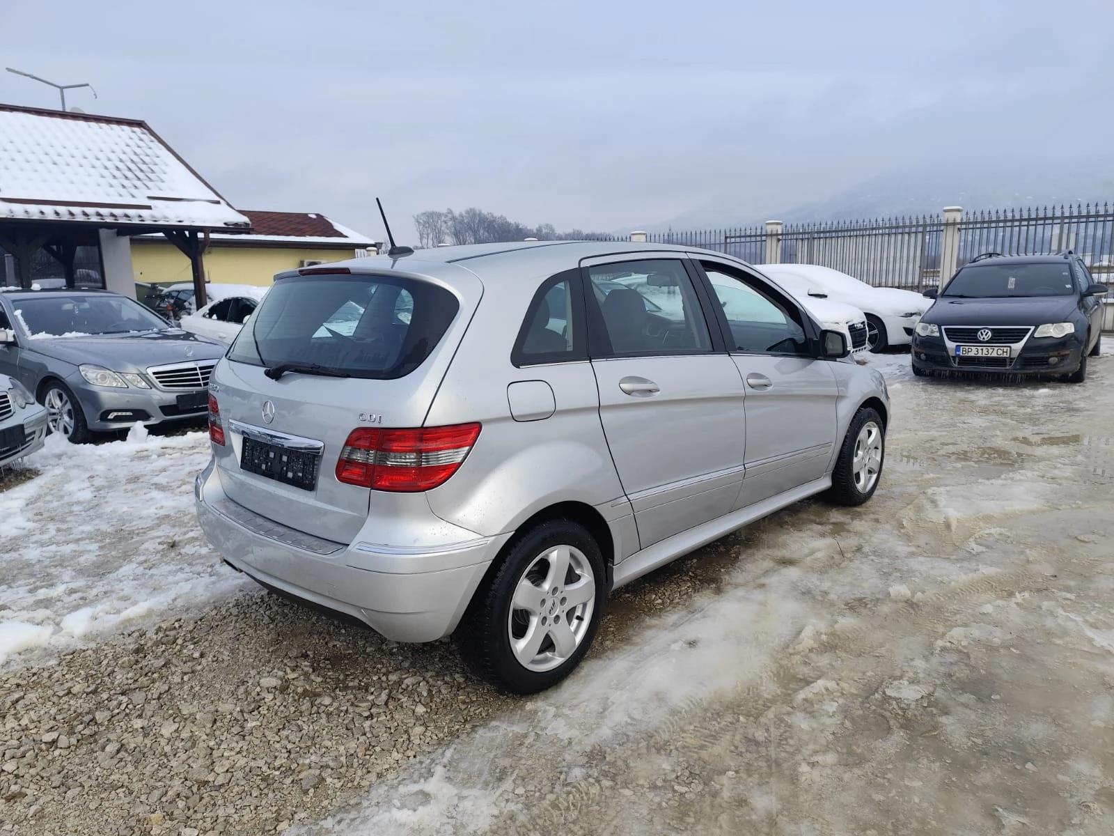 Mercedes-Benz B 180 2.0 дизел - изображение 5