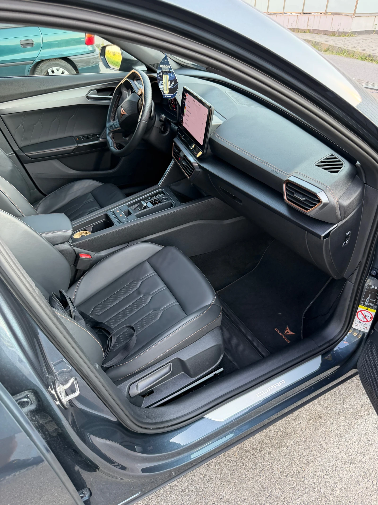 Cupra Formentor Гаранционен до 5м.2027г/Плъг-ин хибрид/VZ/245к.с, снимка 13 - Автомобили и джипове - 53571582