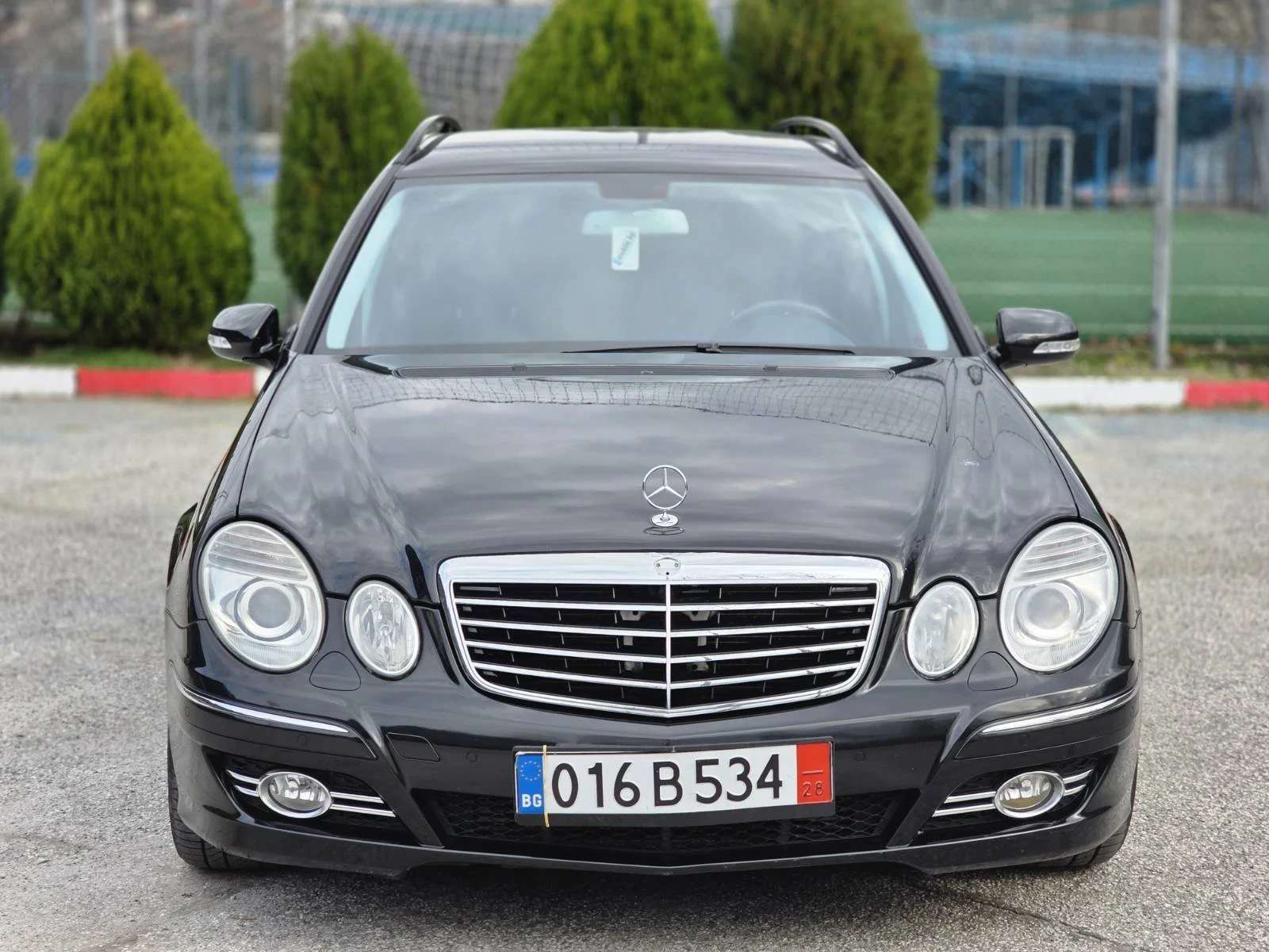 Mercedes-Benz E 320 Топ състояние  - изображение 4