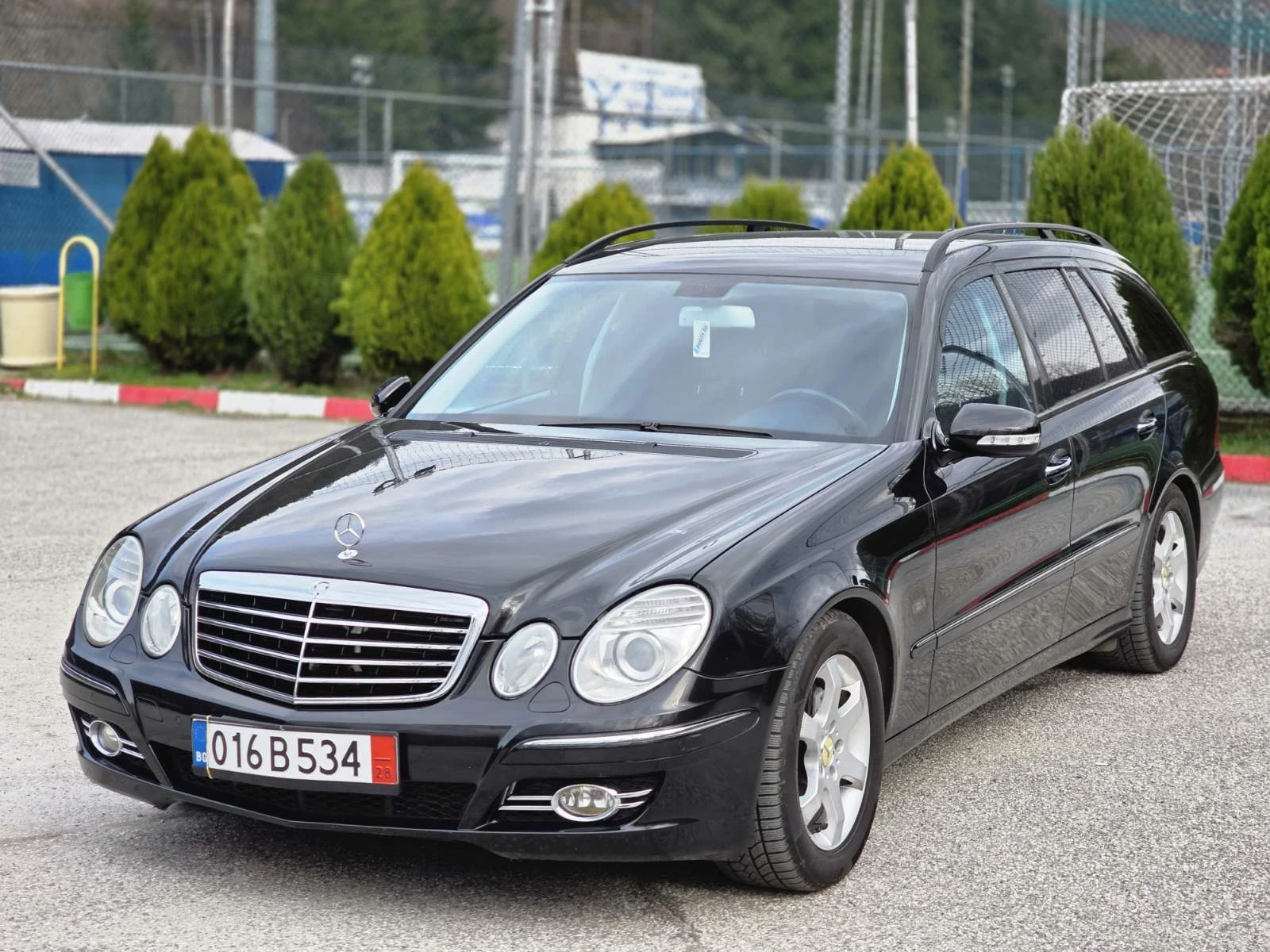 Mercedes-Benz E 320 Топ състояние  - изображение 2