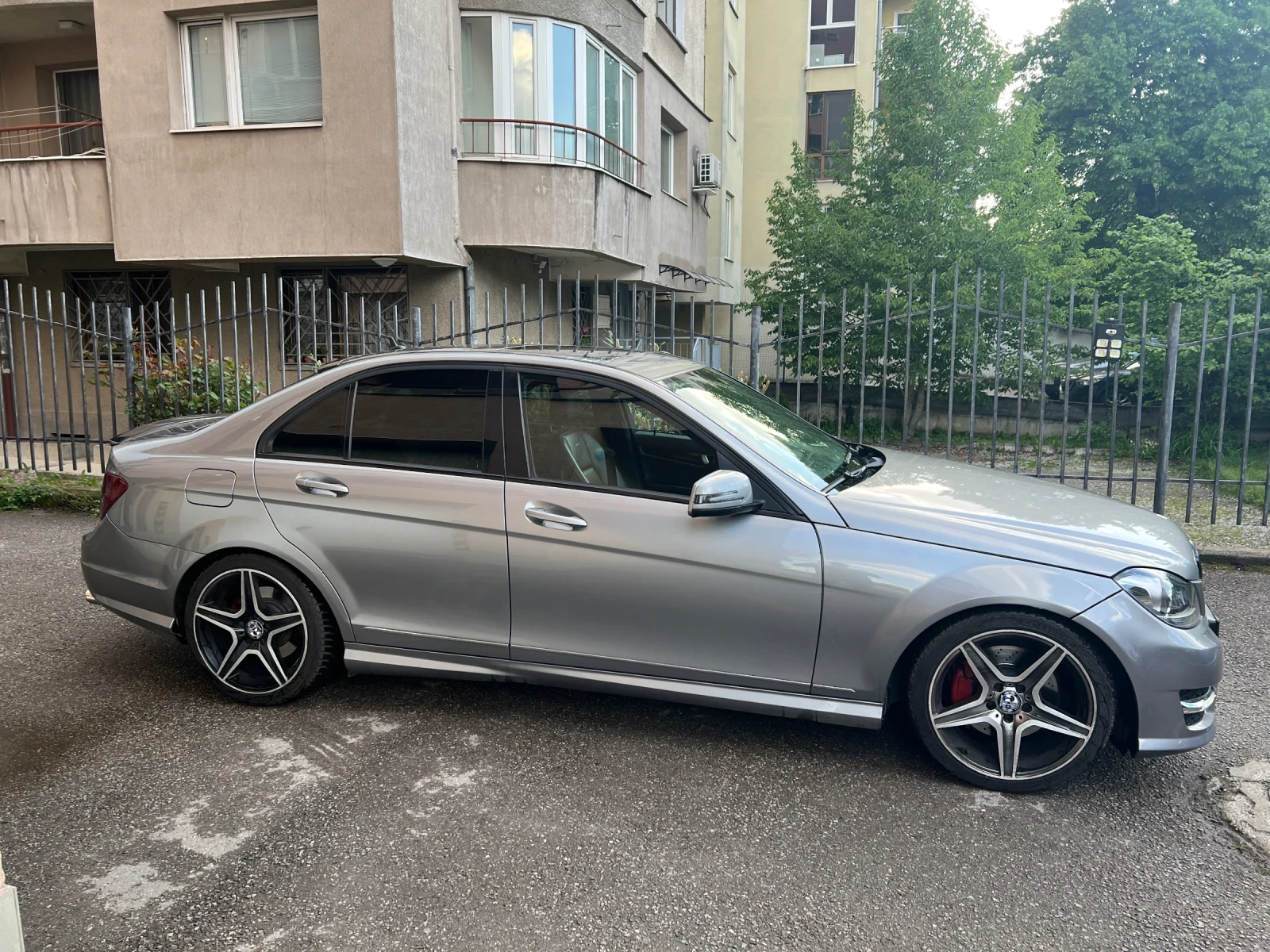 Mercedes-Benz C 300 3.5 4MATIC / FULL AMG / LPG, снимка 3 - Автомобили и джипове - 54138956