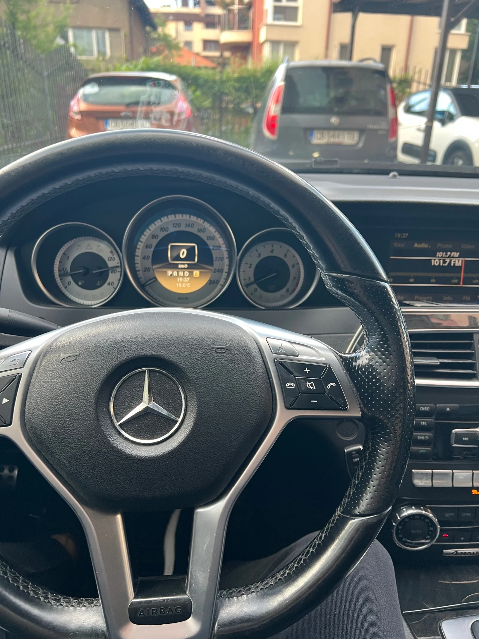 Mercedes-Benz C 300 3.5 4MATIC / FULL AMG / LPG, снимка 6 - Автомобили и джипове - 54138956