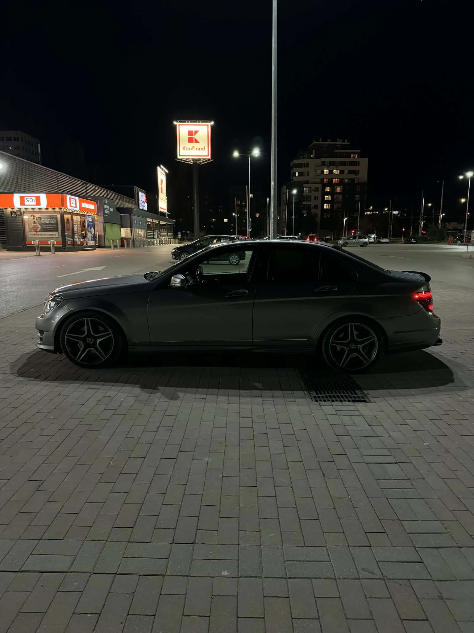 Mercedes-Benz C 300 3.5 4MATIC / FULL AMG / LPG, снимка 6 - Автомобили и джипове - 54138956