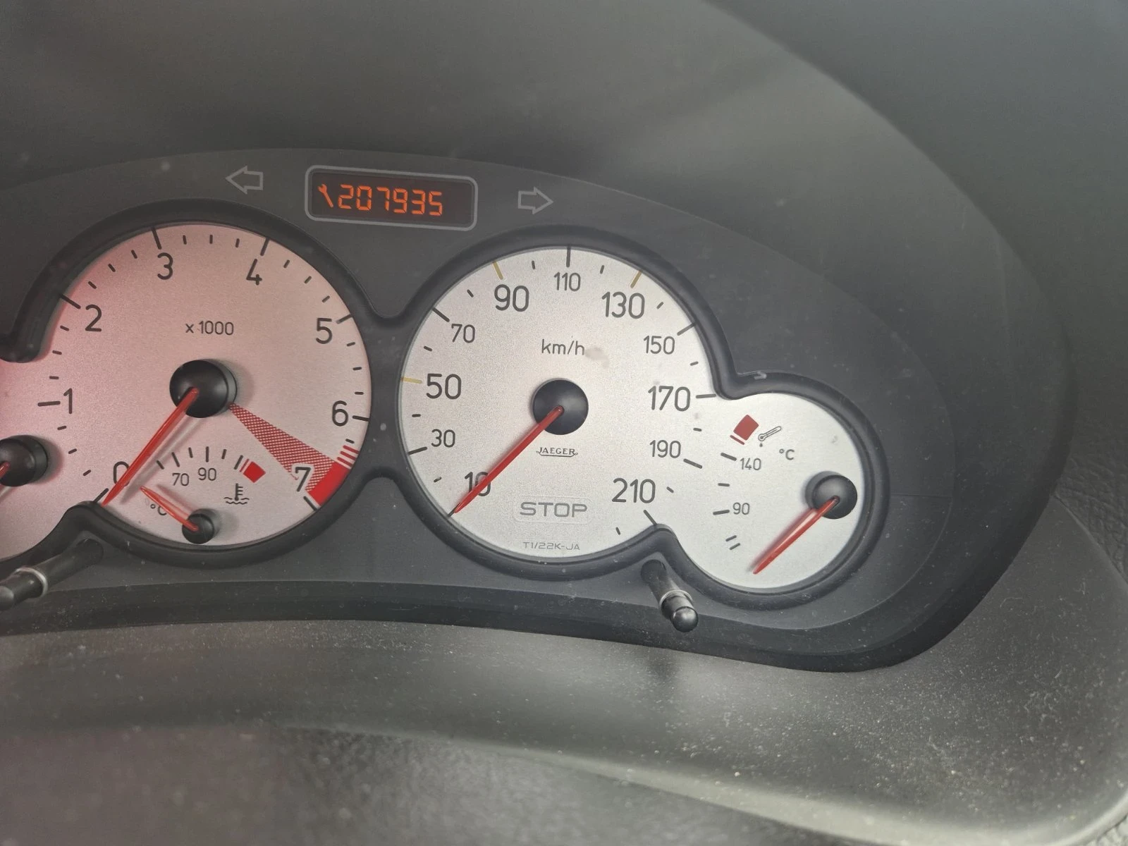 Peugeot 206, снимка 10 - Автомобили и джипове - 54232847