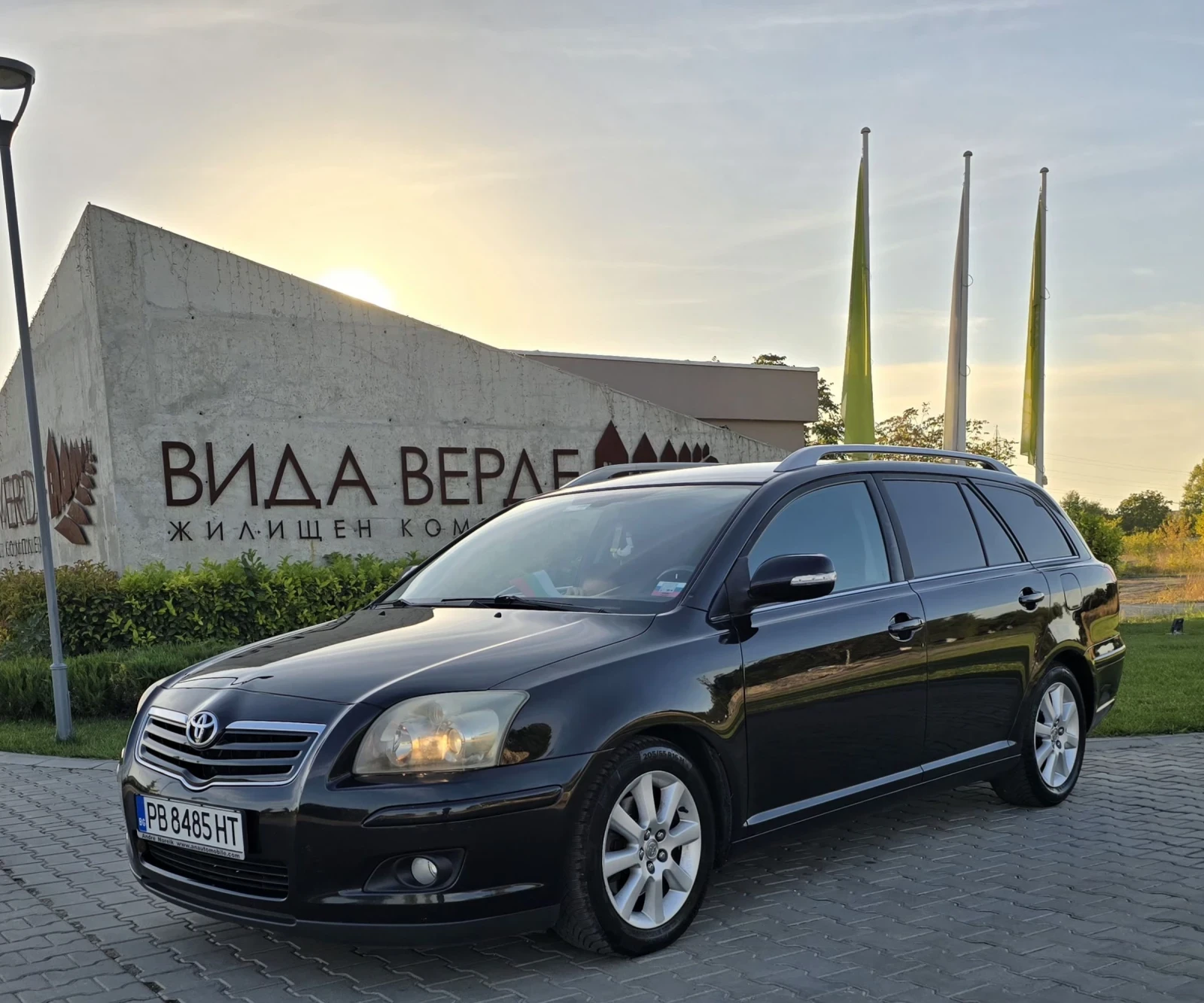 Toyota Avensis, снимка 2 - Автомобили и джипове - 54491791