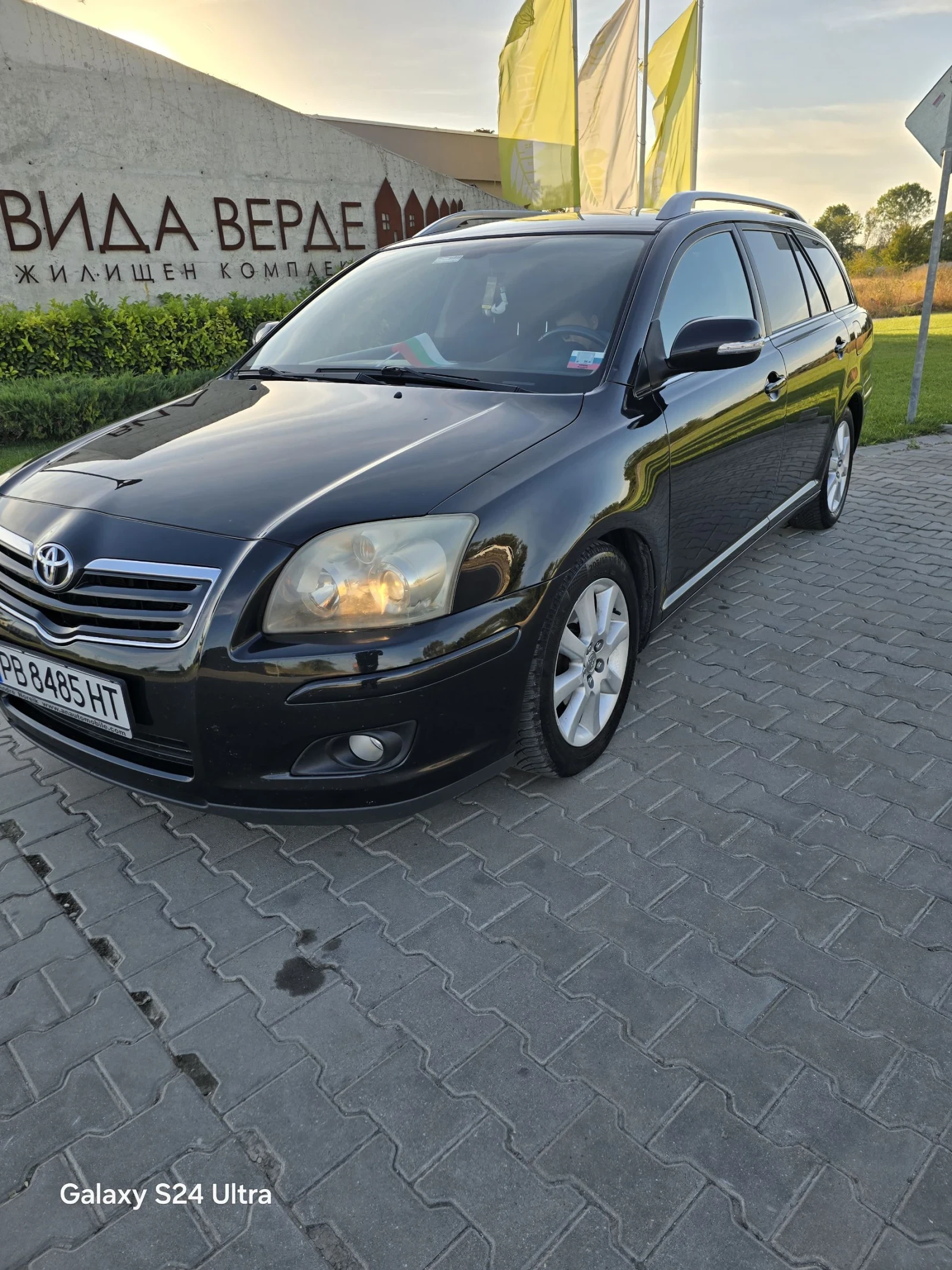 Toyota Avensis, снимка 11 - Автомобили и джипове - 54491791