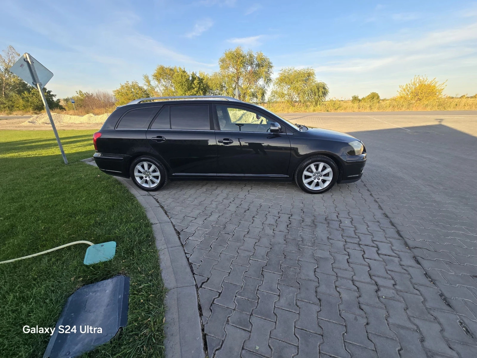Toyota Avensis, снимка 15 - Автомобили и джипове - 54491791