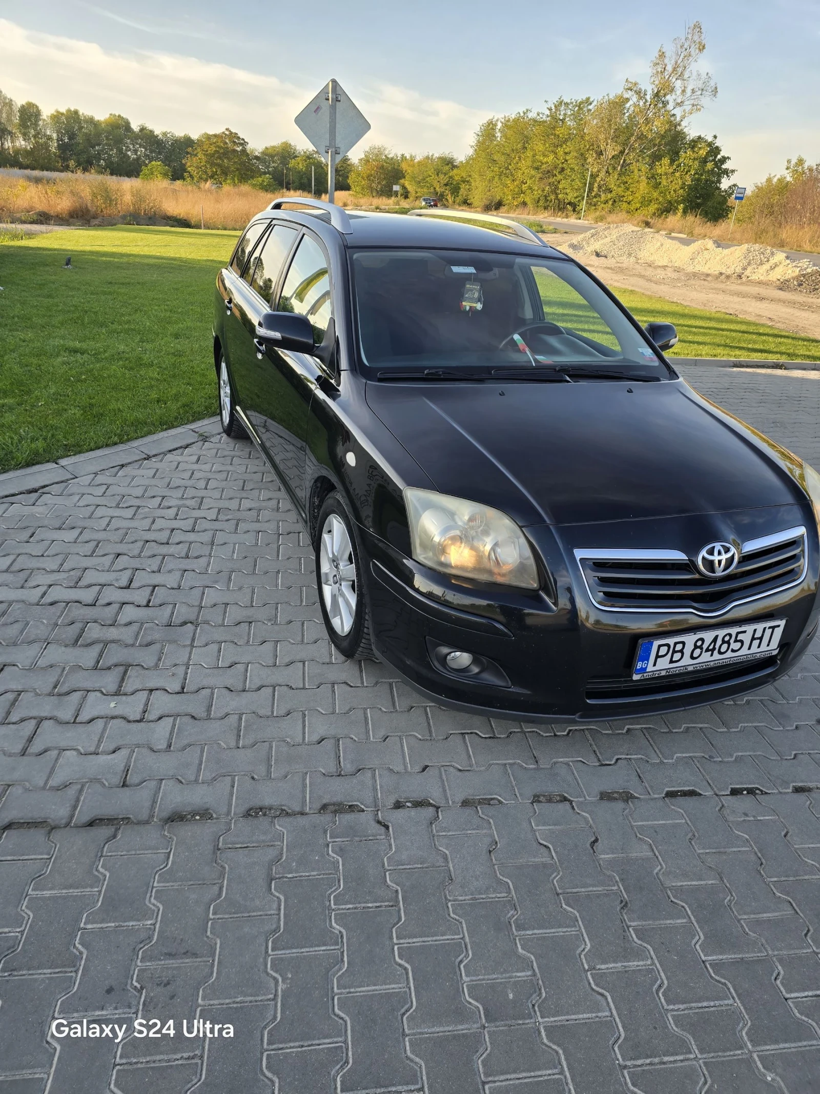Toyota Avensis, снимка 5 - Автомобили и джипове - 54491791