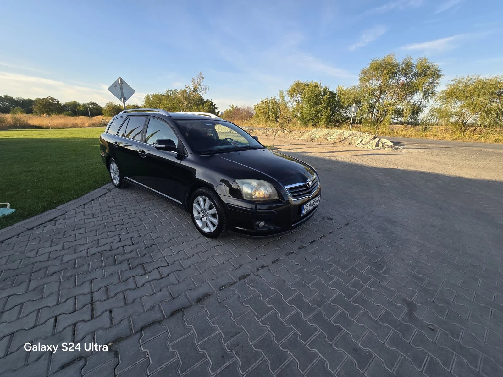 Toyota Avensis, снимка 16 - Автомобили и джипове - 54491791