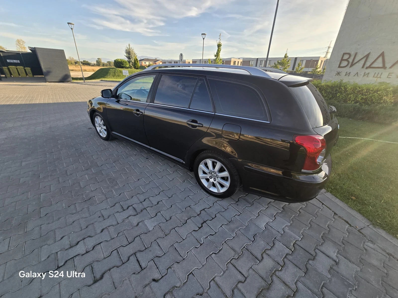 Toyota Avensis, снимка 10 - Автомобили и джипове - 54491791